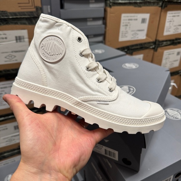 Palladium Pampa Hi White High-Top Sneakers Boots 92352-116 S33 - Picture 2 of 10